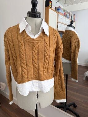 Cropped Cable-Knit Sweater - Camel Brown Size S